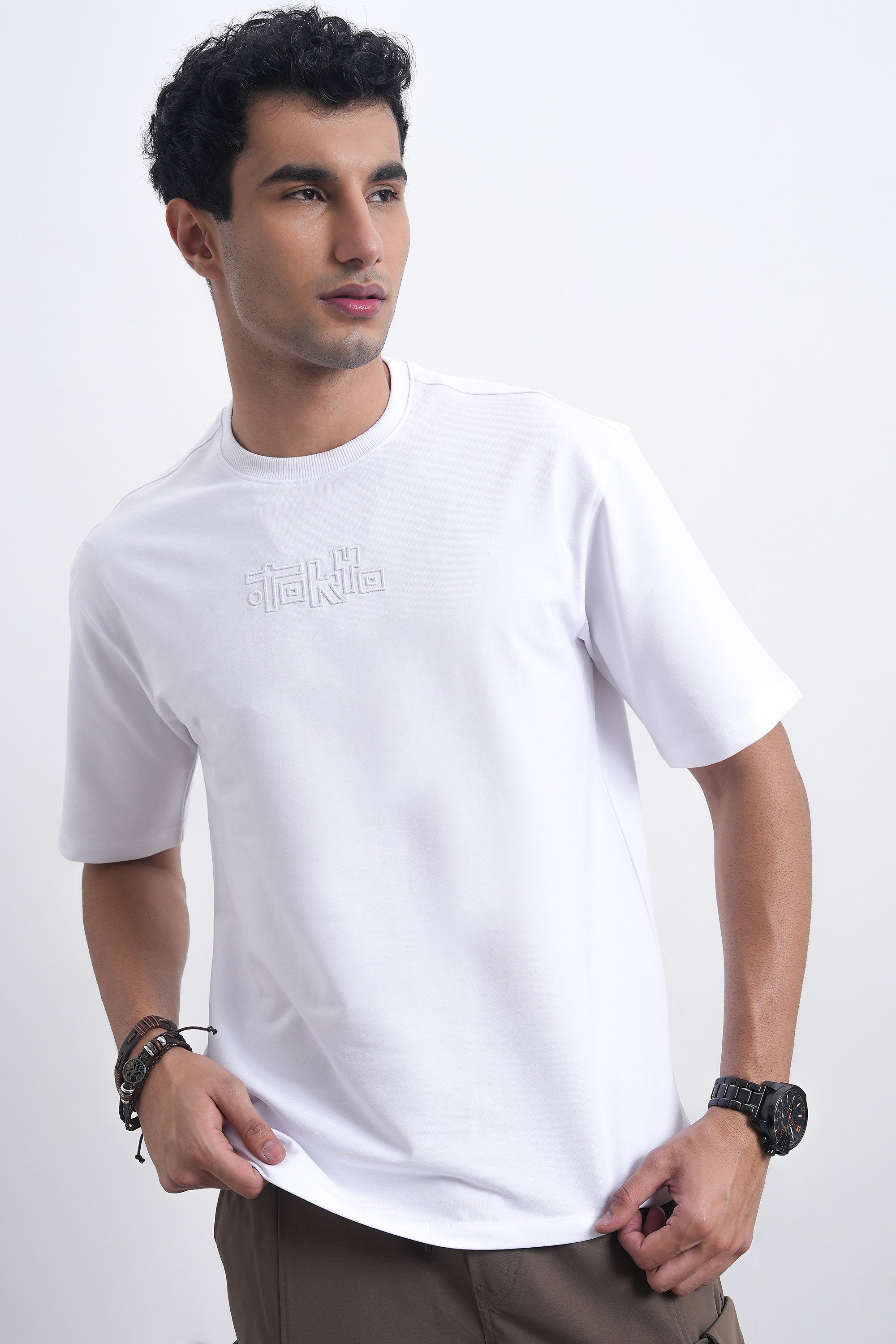 MEN EMBROIDERED OVERSIZED WHITE T-SHIRT