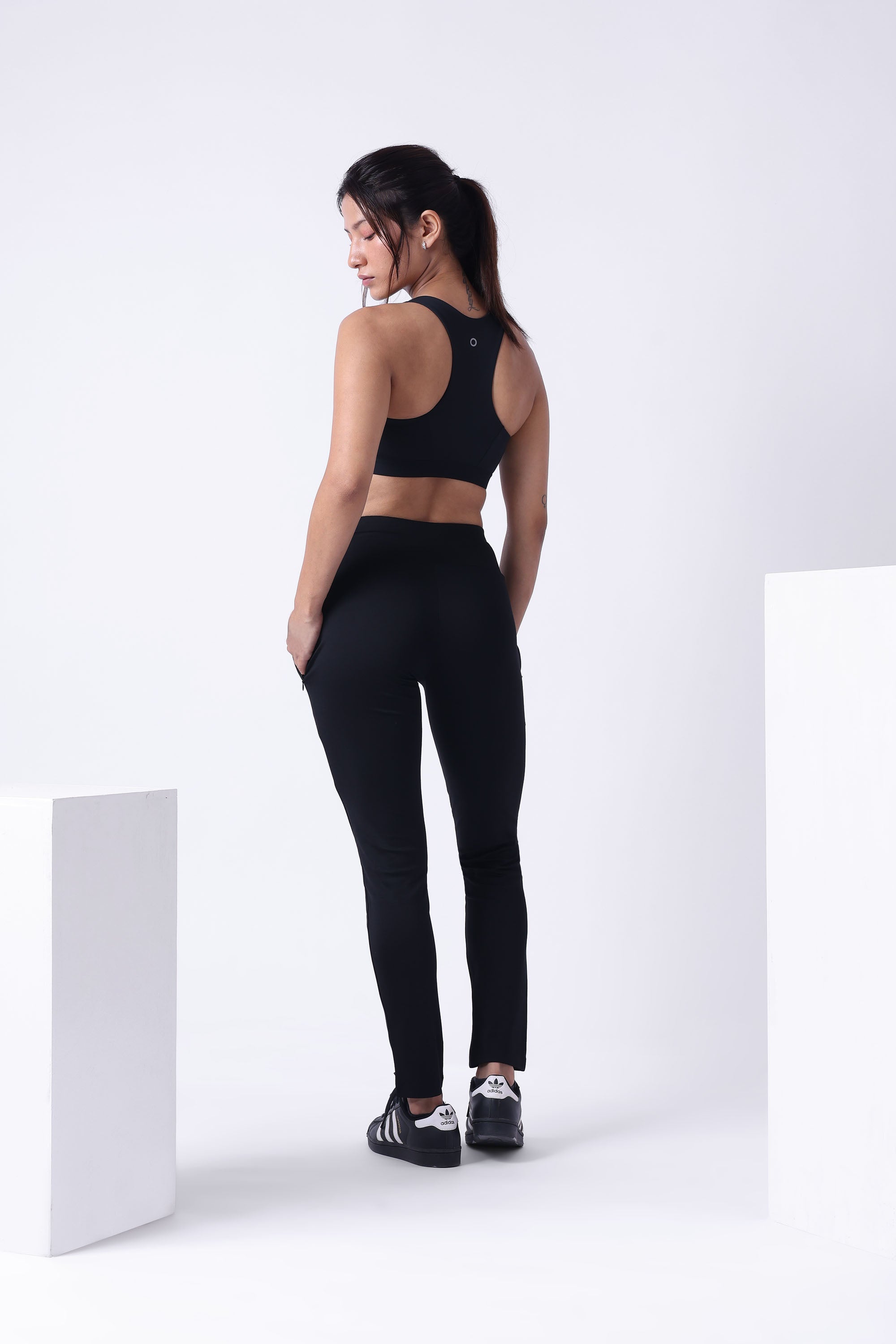 BLACK HIGH RISE FUNCTIONAL LEGGINGS-3