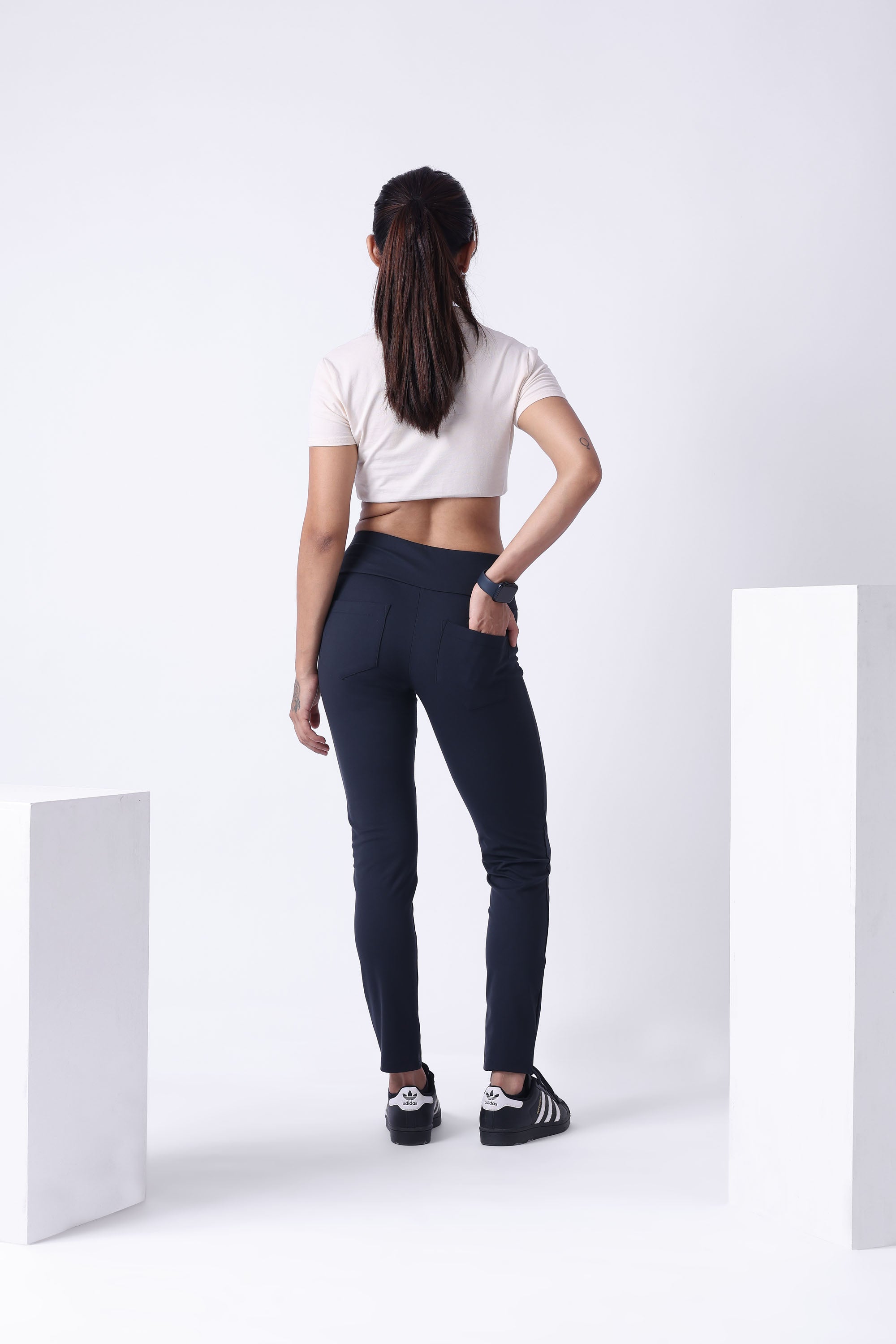 BLACK HIGH WAIST ANKLE LENGTH ATHLEISURE PANTS-6