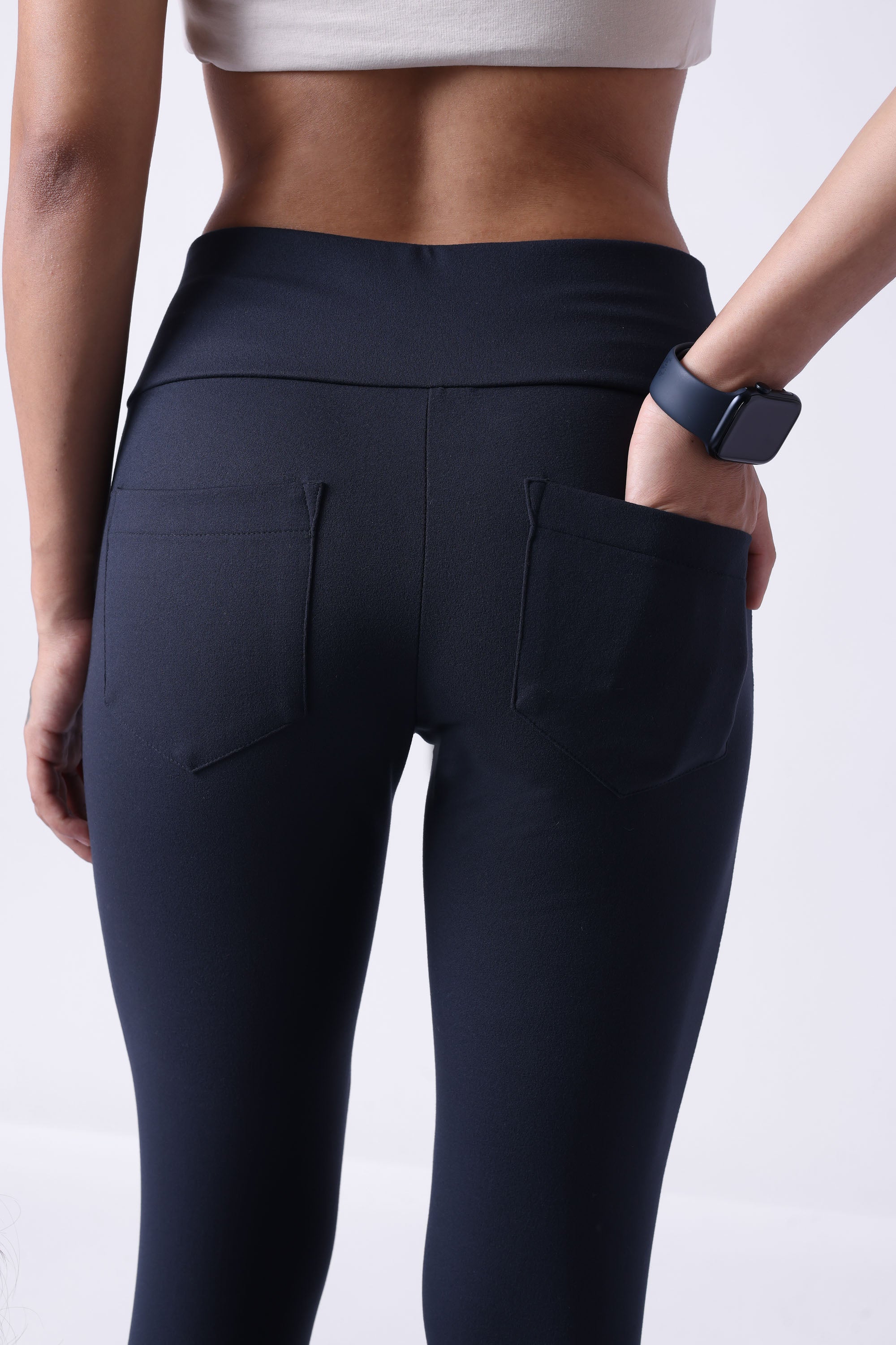 BLACK HIGH WAIST ANKLE LENGTH ATHLEISURE PANTS-7