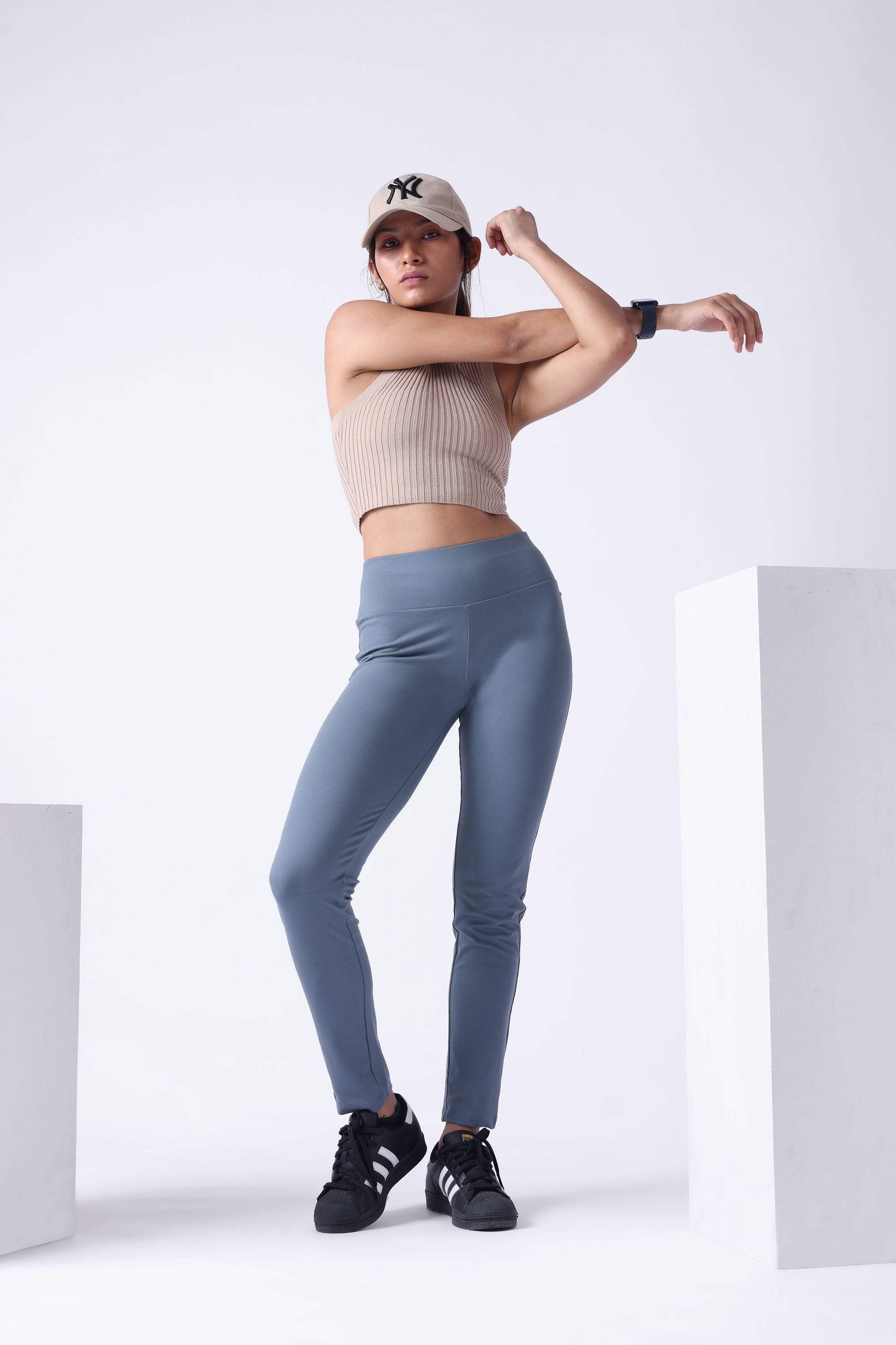 GREY HIGH WAIST ANKLE LENGTH ATHLEISURE PANTS-6