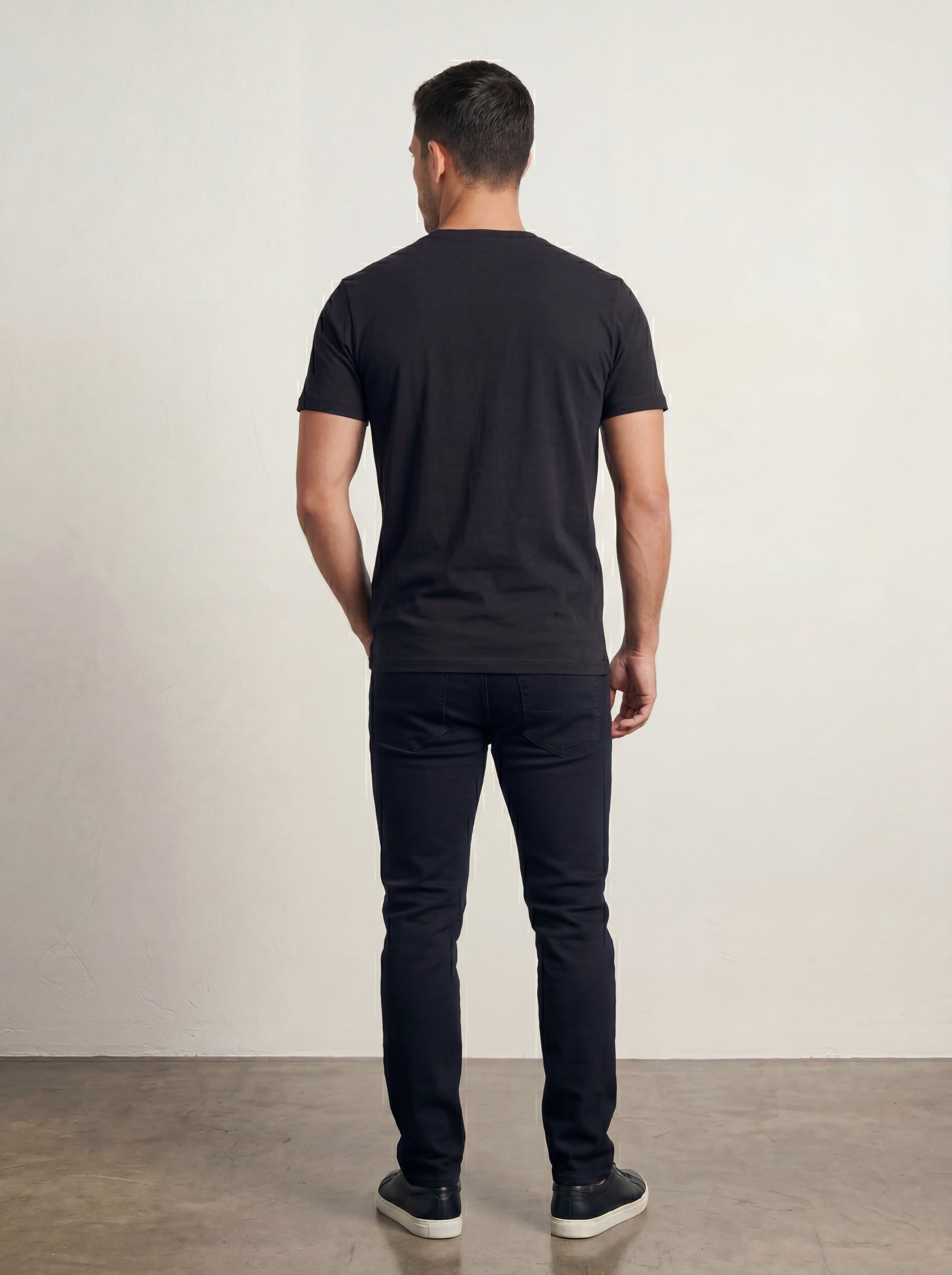 Men’s "Apex Wing" Graphic T-Shirt – Crisp Black & Silver-7